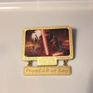 Star Wars, The Force Awakens pin